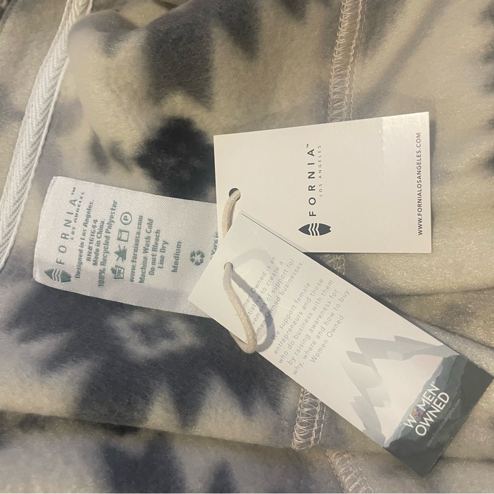 Geometric Patterned Utility Jacket - Gray and Whi… - image 9